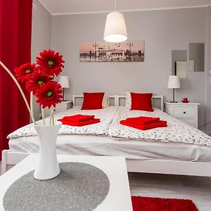 Grey House Breslau